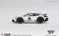 MGT1009bl MiniGT Porsche 911 (992) Dakar Rally Design Package 1974, white