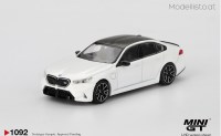 MGT1092 MiniGT BMW M5 (G90) Alpine White 2025